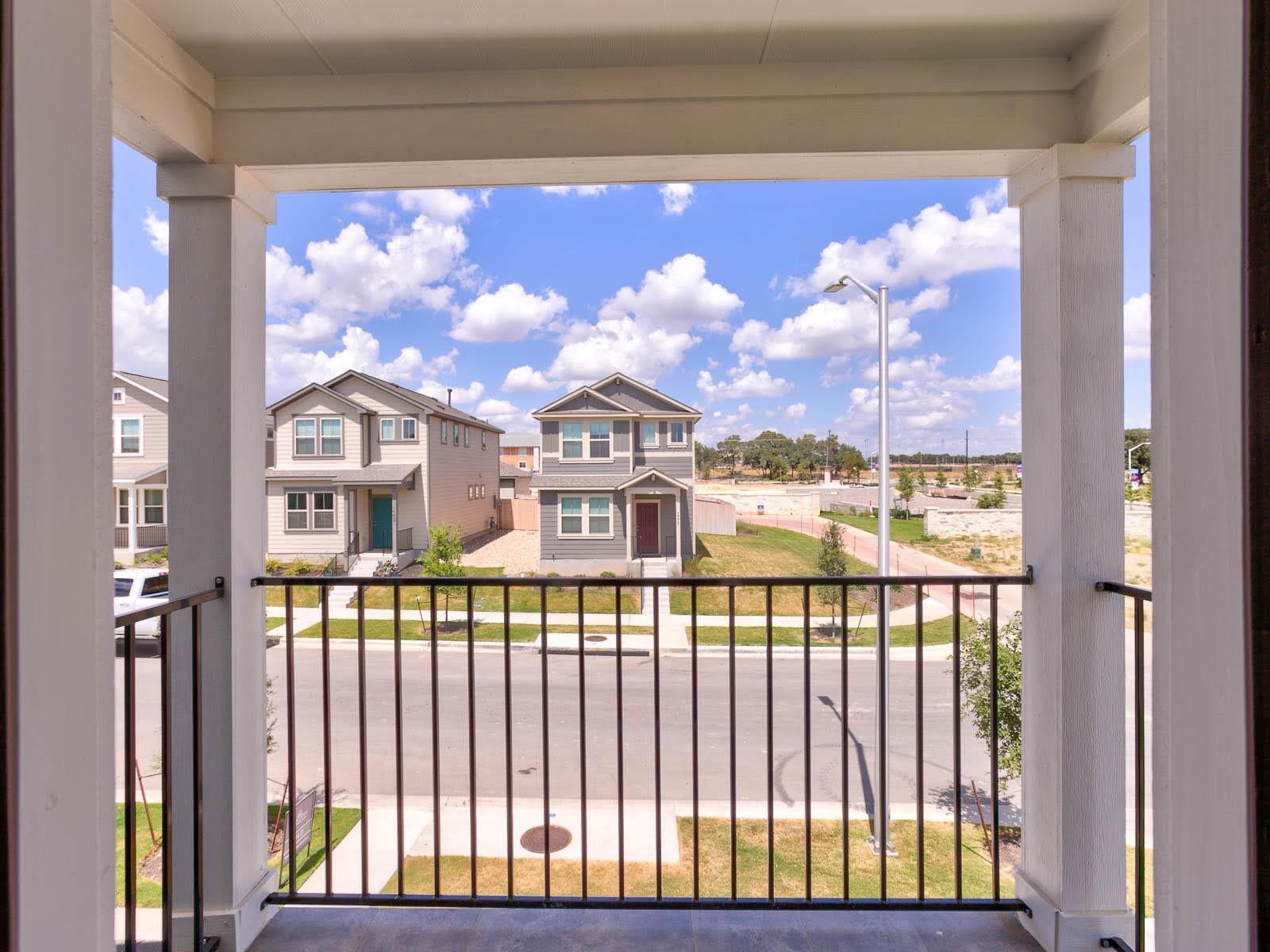 1776 Yaupon Grove Ln Property Photo 5
