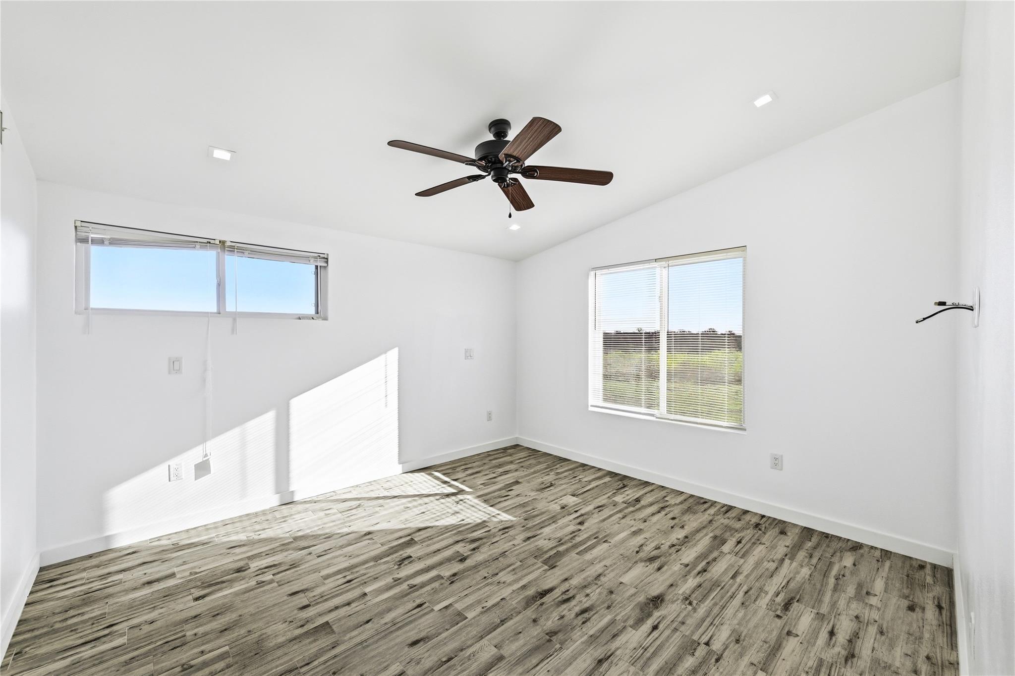 120 Loopsy Ln Property Photo 15