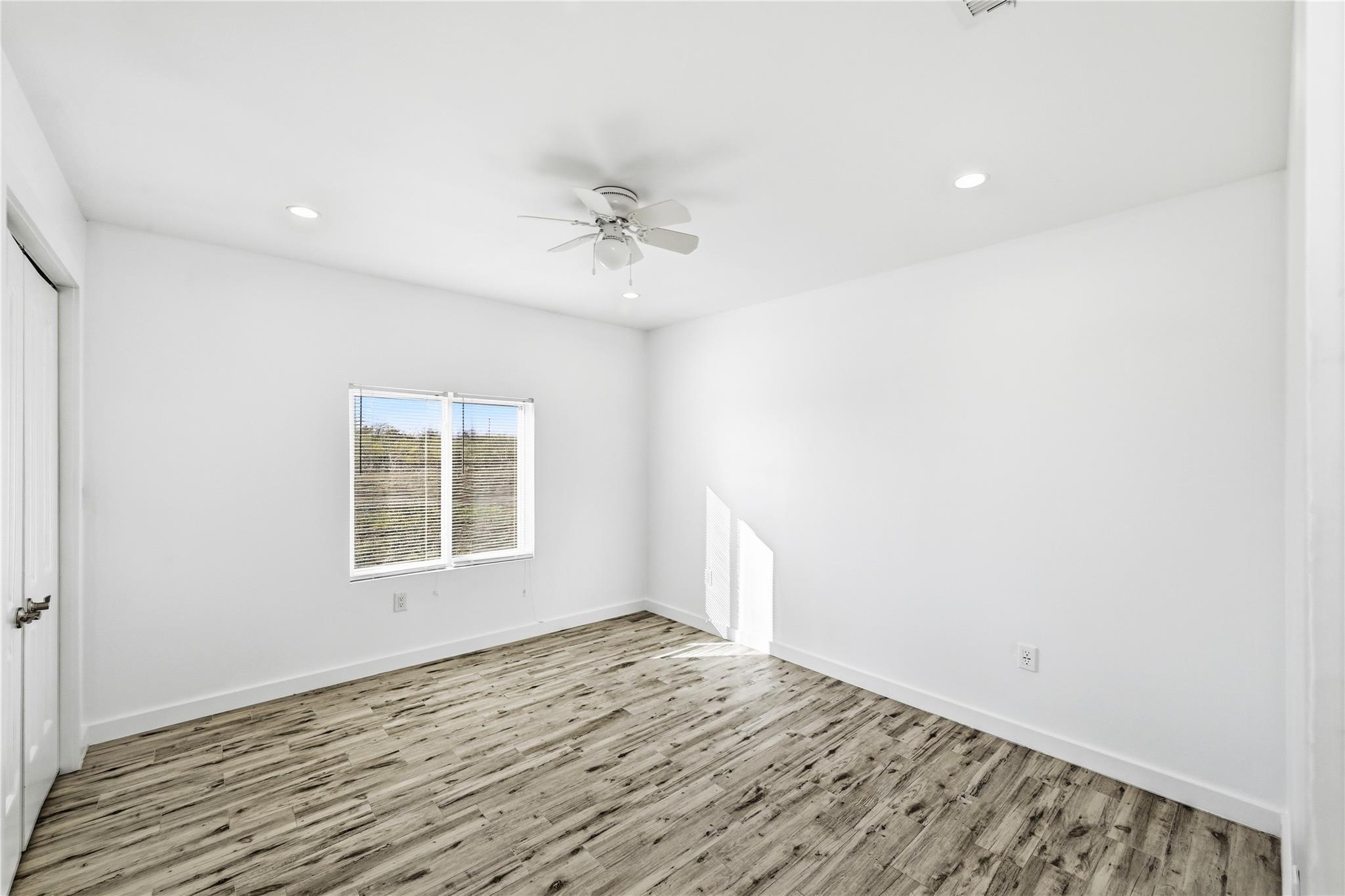 120 Loopsy Ln Property Photo 17