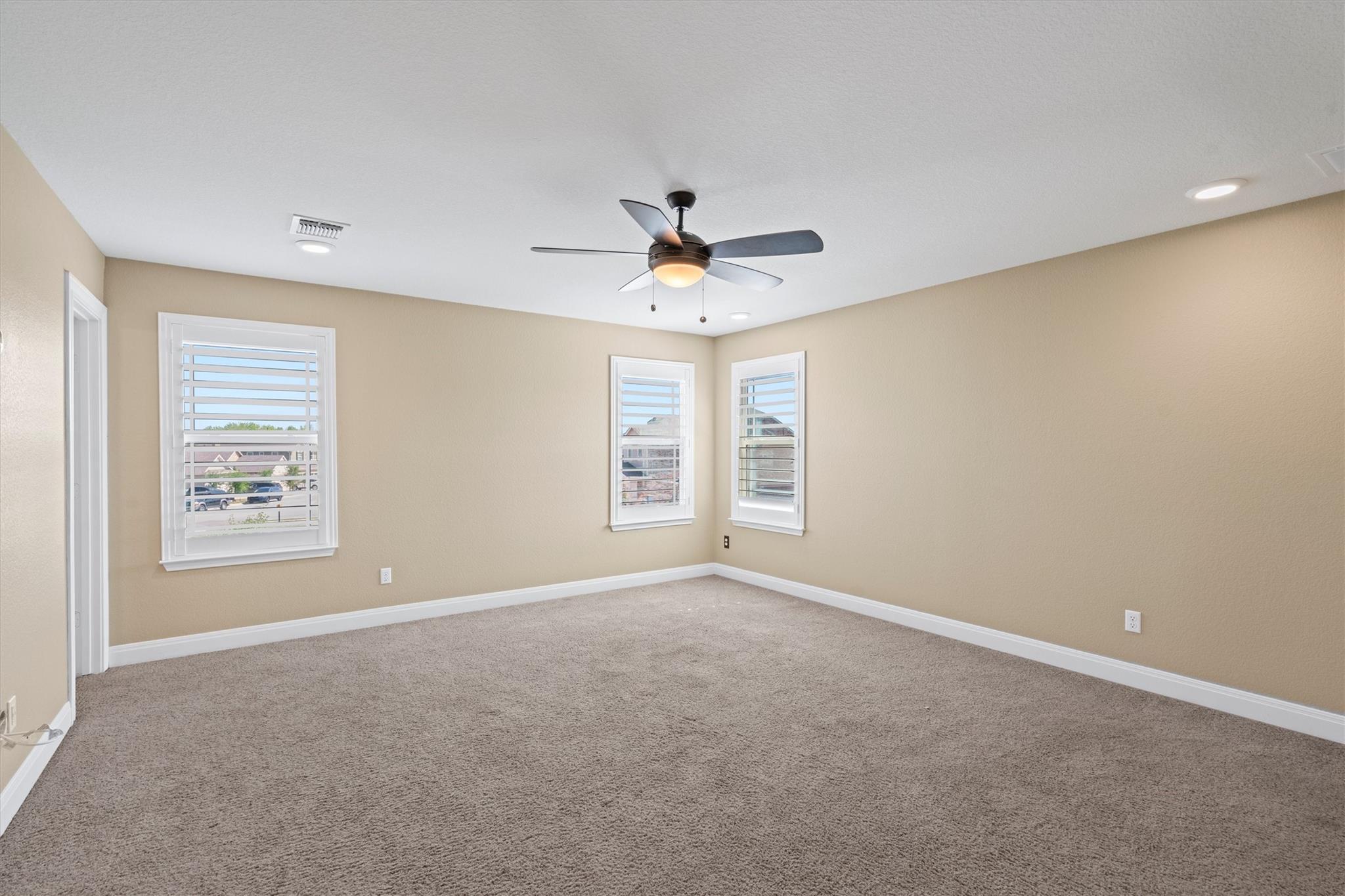 100 Speckle Park Dr Property Photo 25