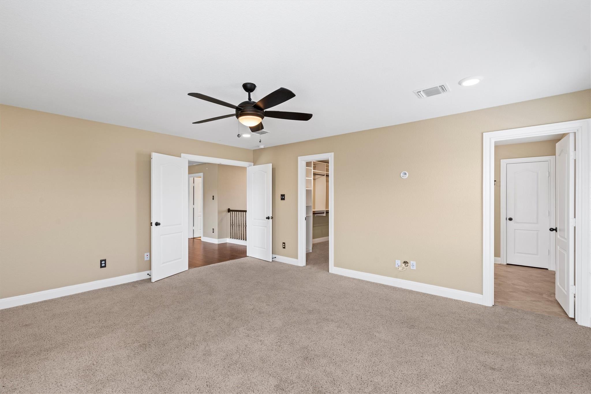 100 Speckle Park Dr Property Photo 26