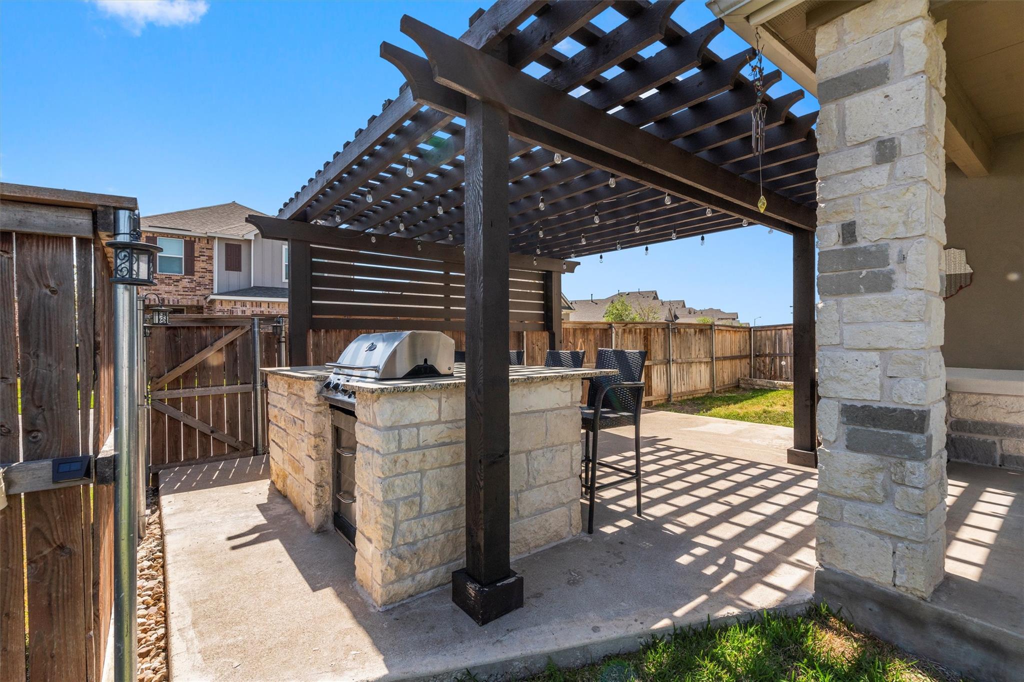 100 Speckle Park Dr Property Photo 35