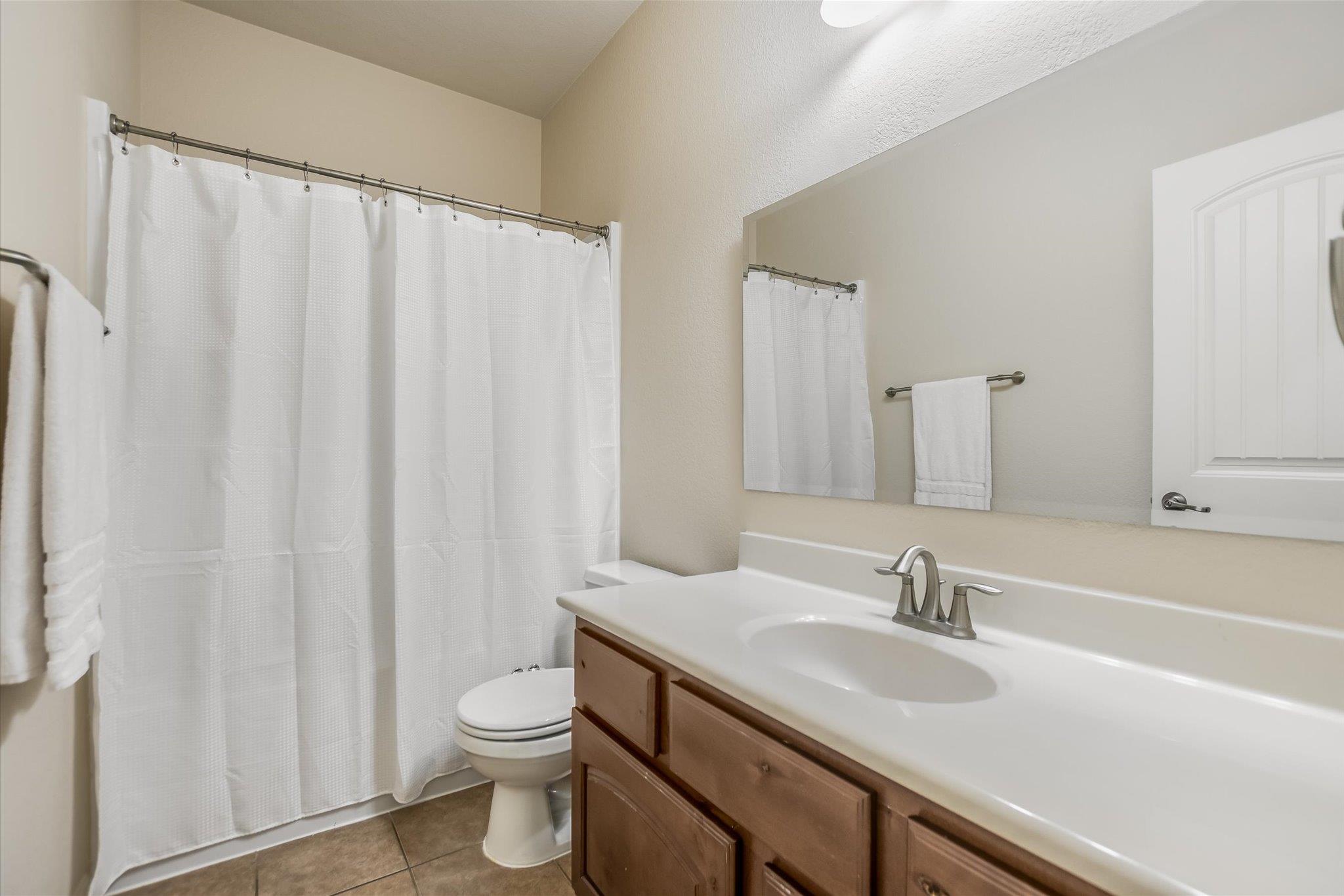 343 Drury Ln Property Photo 30