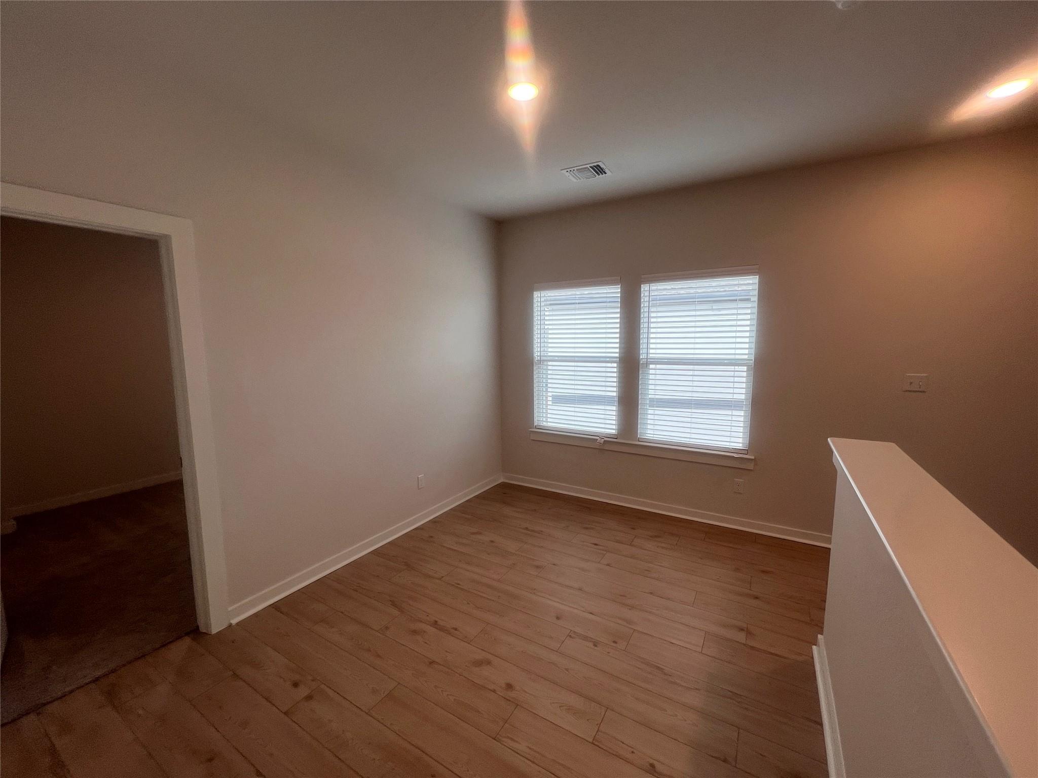 68 Hereford Loop Property Photo 16