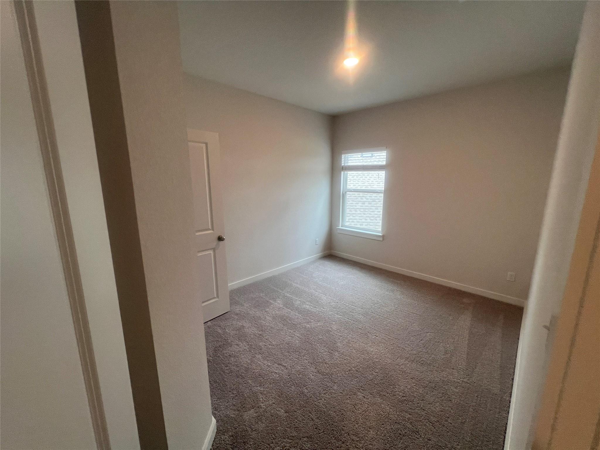68 Hereford Loop Property Photo 21
