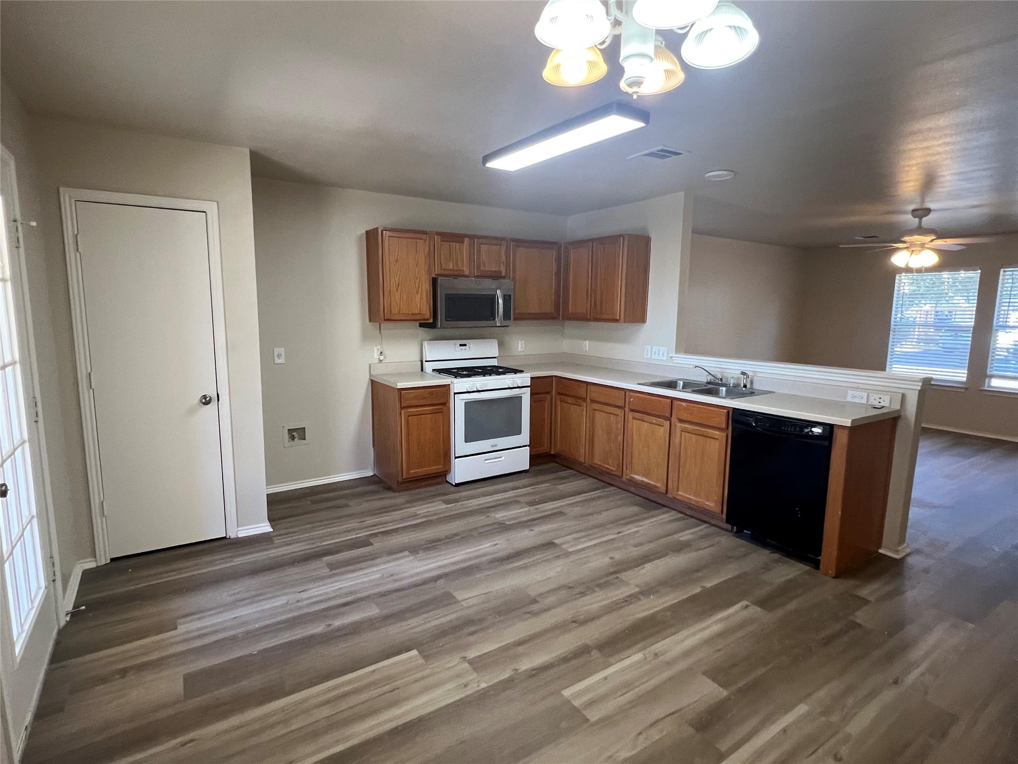 11512 Melstone Dr Property Photo 6