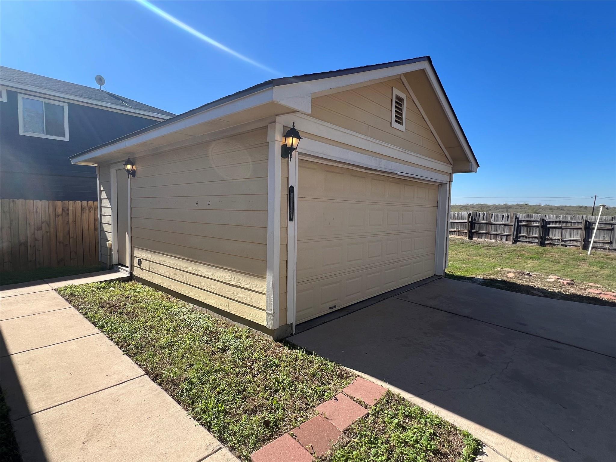11512 Melstone Dr Property Photo 15