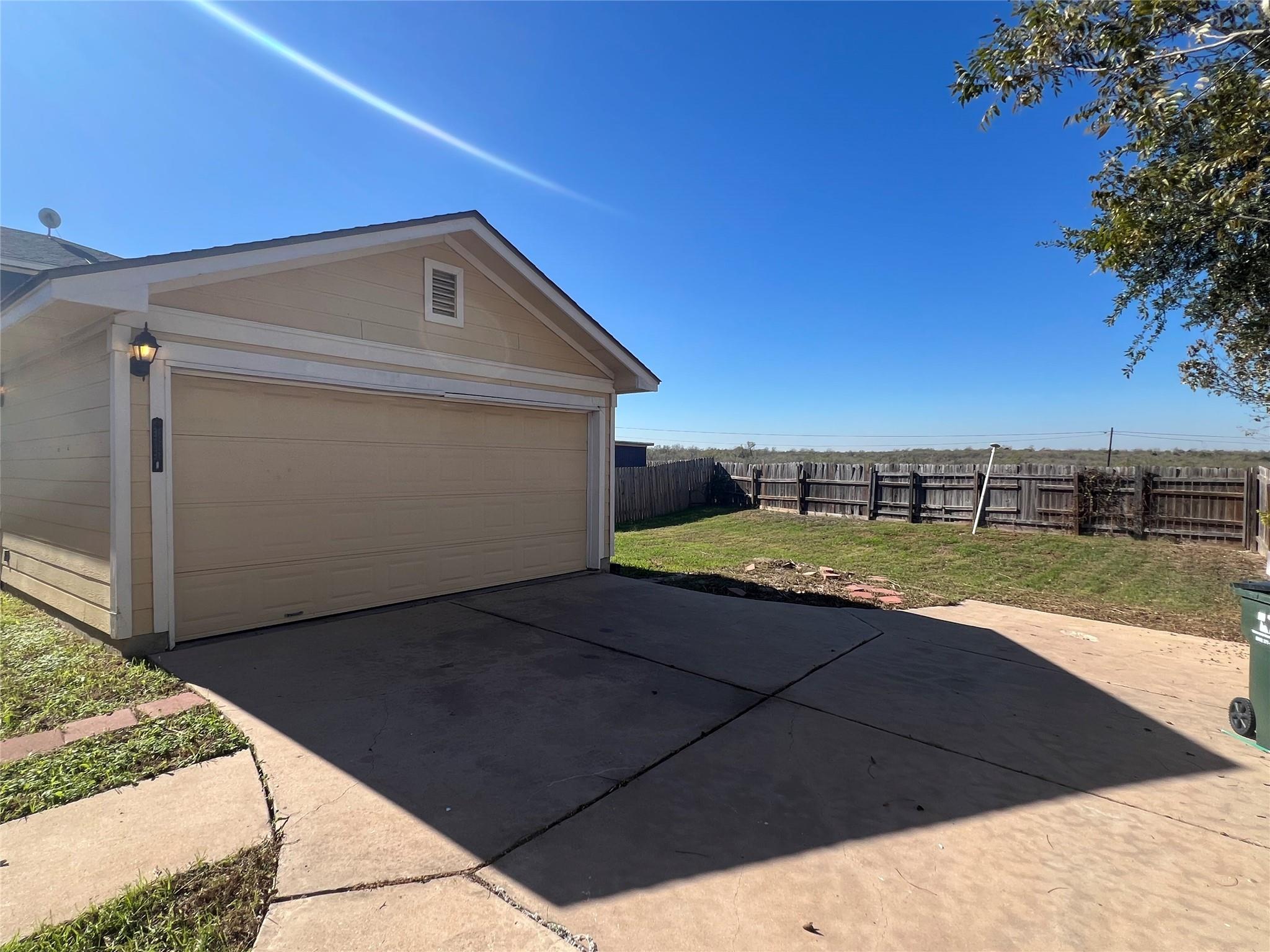 11512 Melstone Dr Property Photo 17