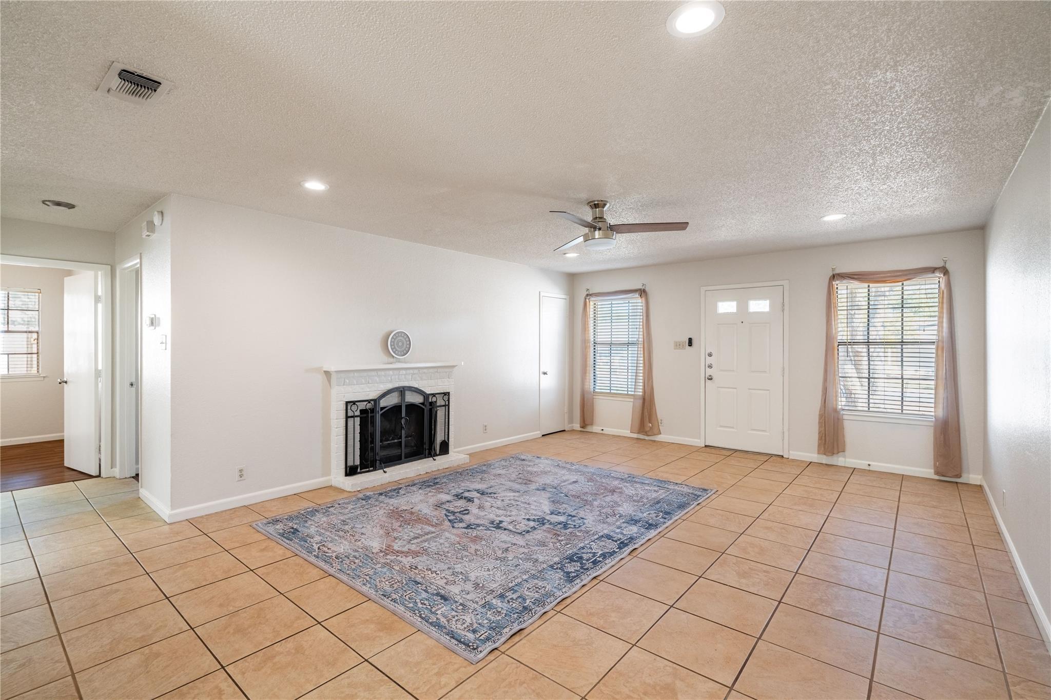3800 Foust Trl #b Property Photo 3