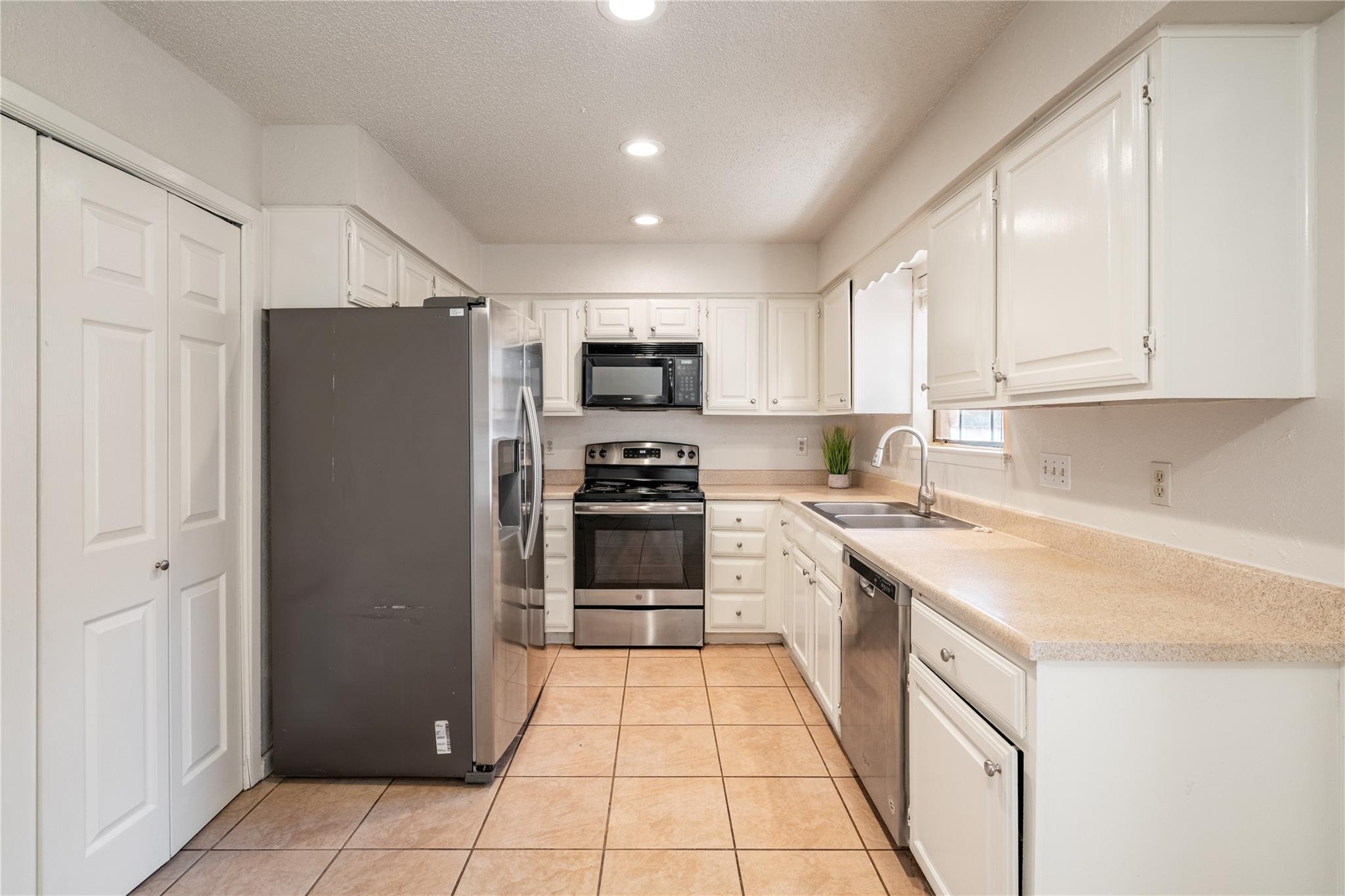 3800 Foust Trl #b Property Photo 4