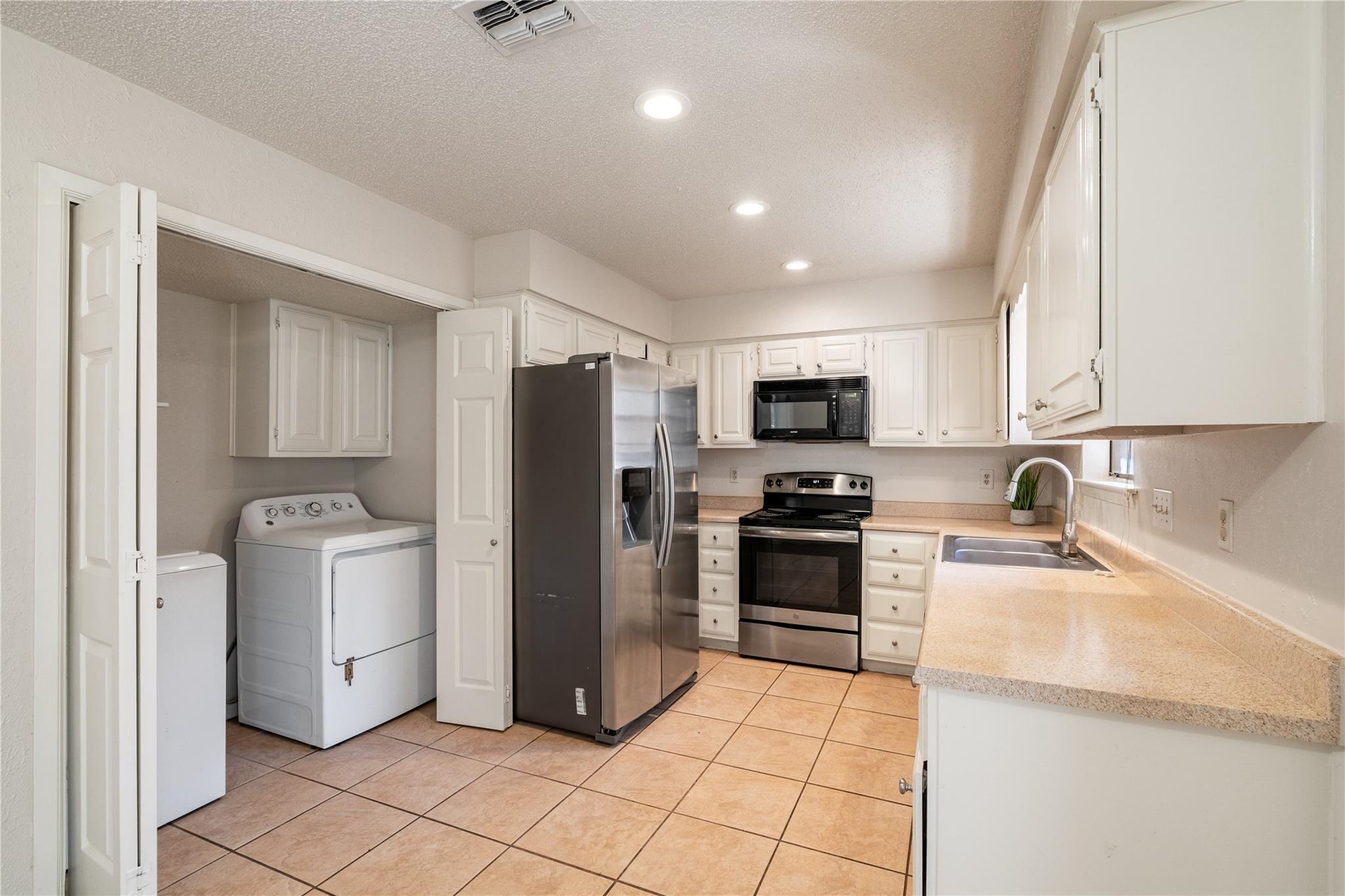 3800 Foust Trl #b Property Photo 7