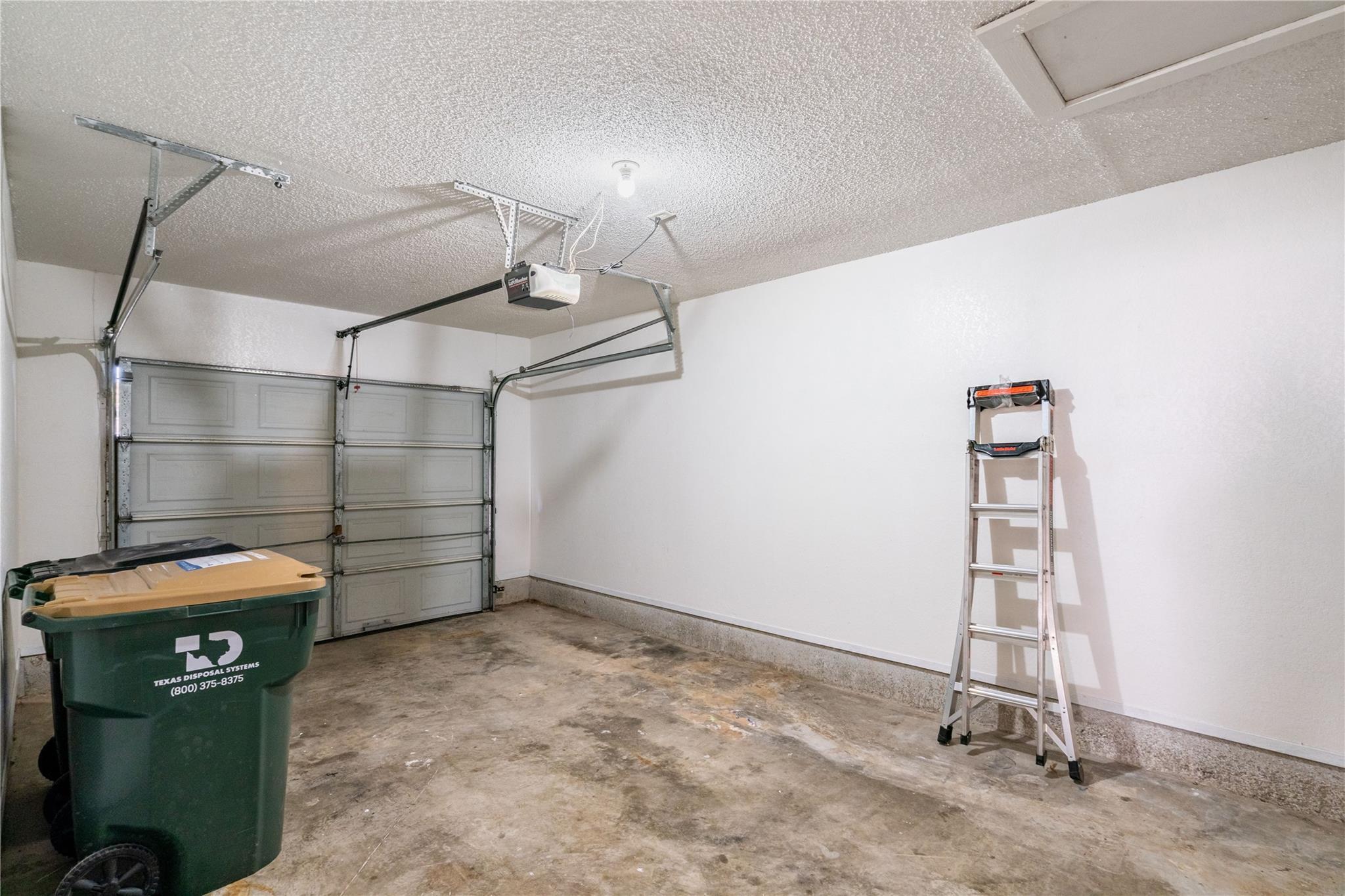 3800 Foust Trl #b Property Photo 8