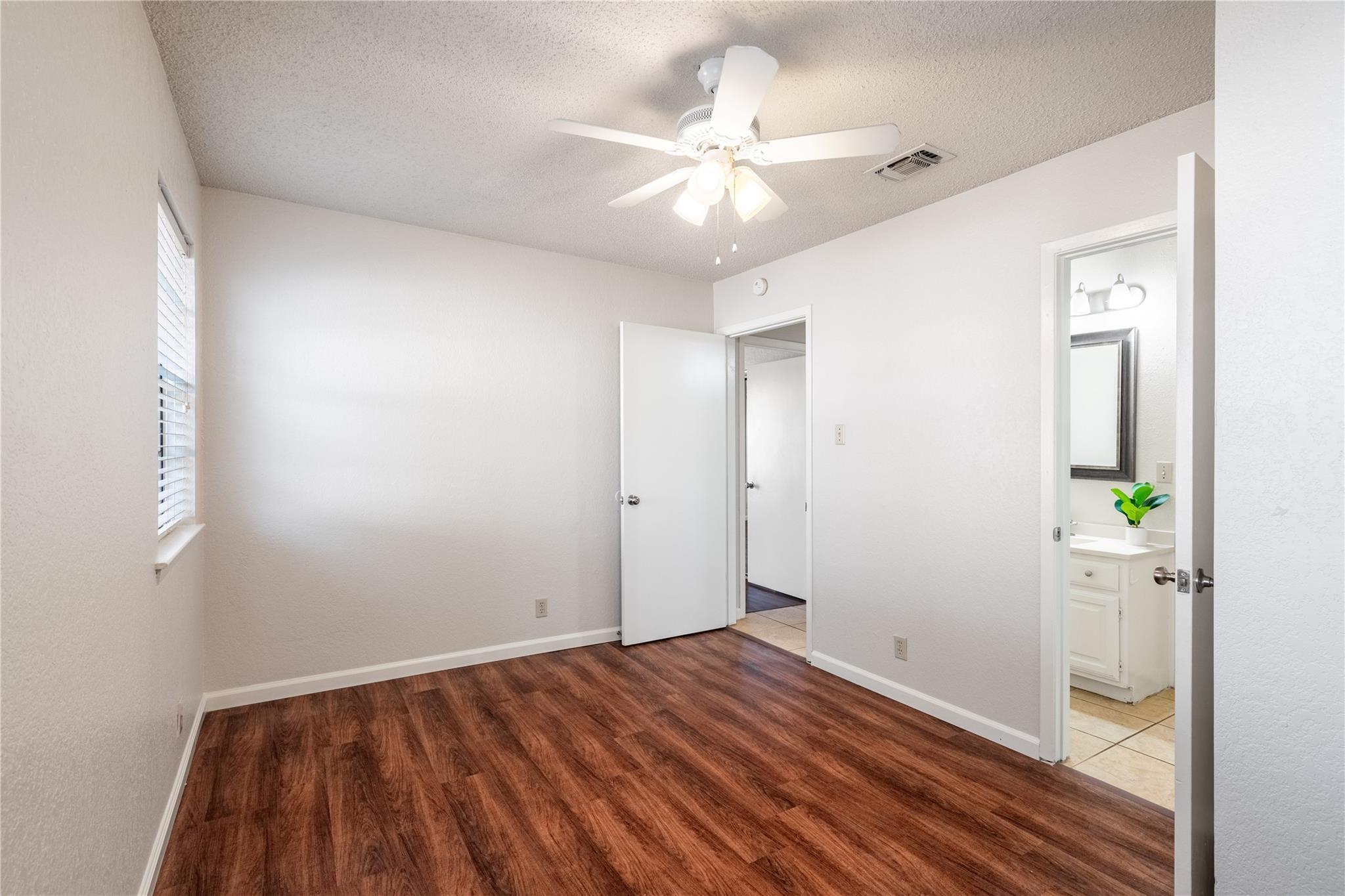 3800 Foust Trl #b Property Photo 11