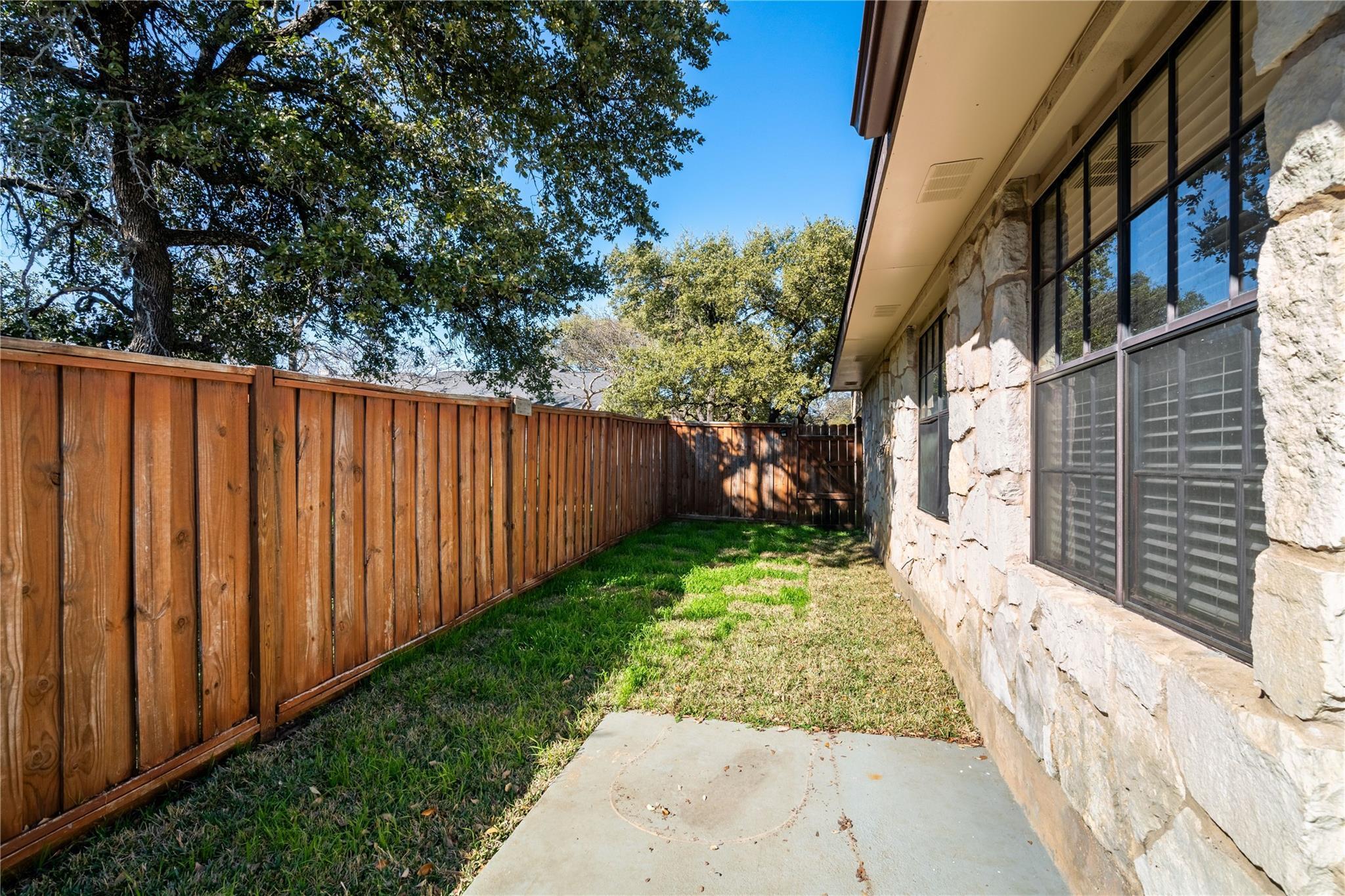 3800 Foust Trl #b Property Photo 15