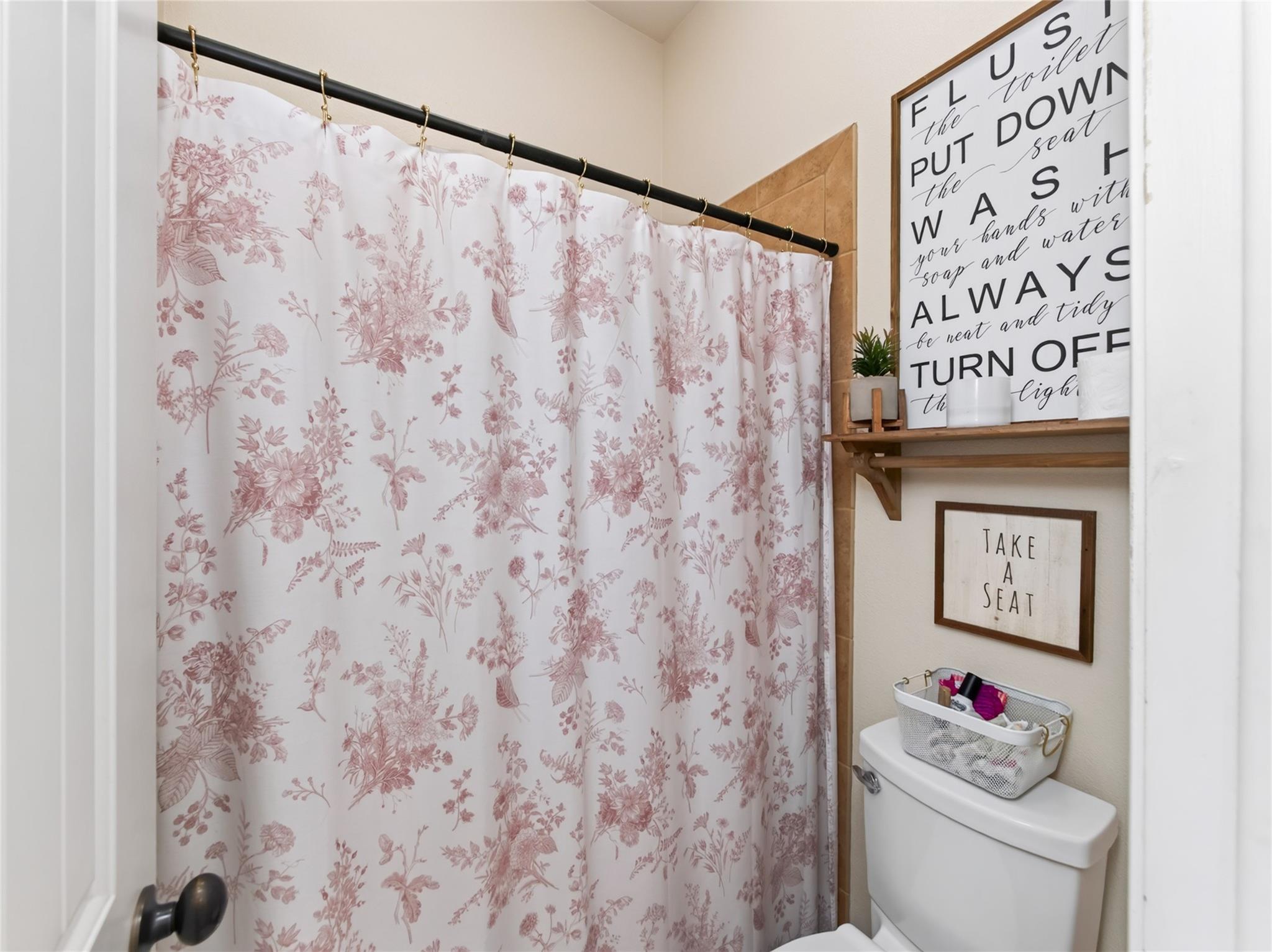213 Sarahs Ln Property Photo 26