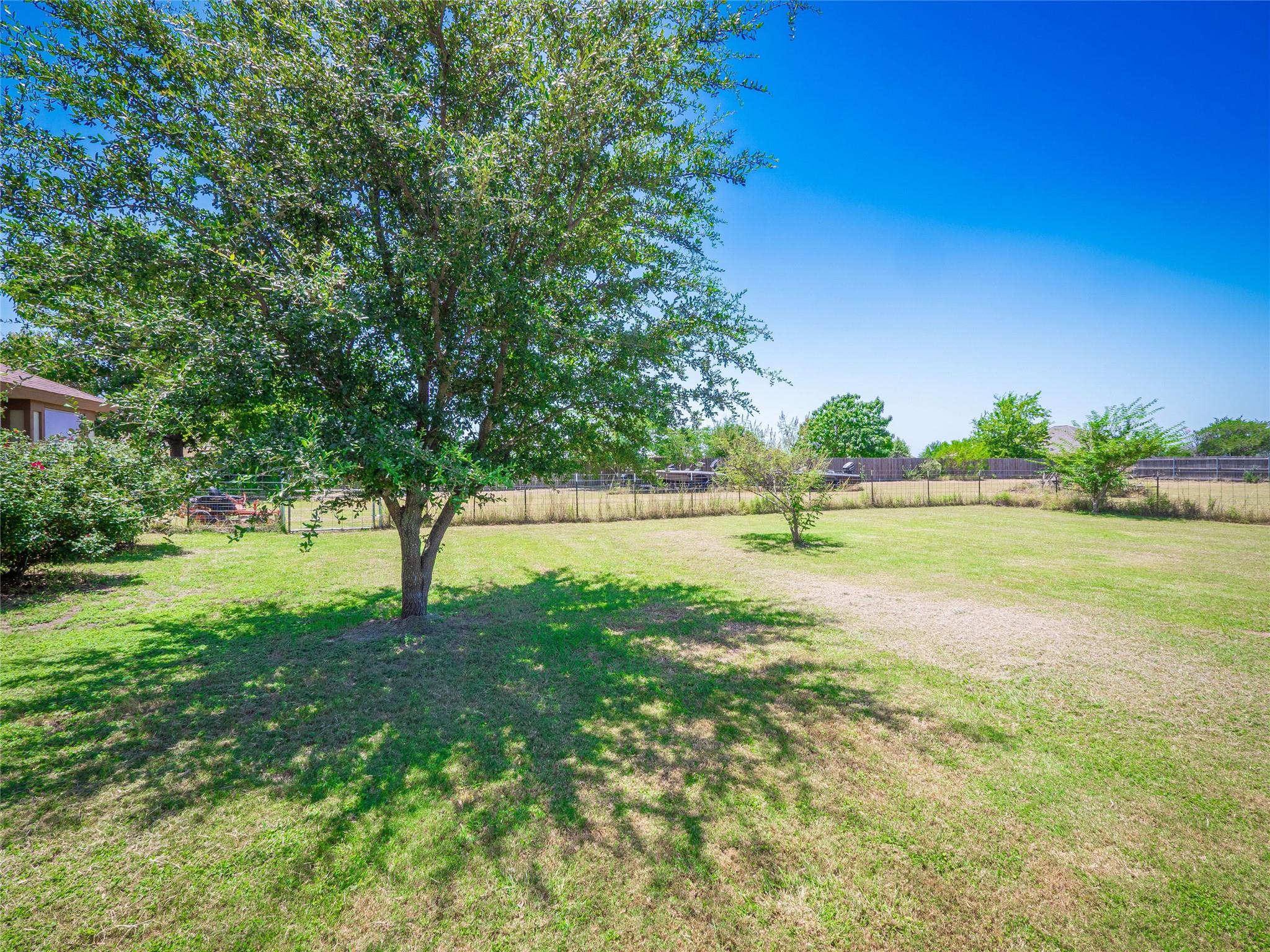 213 Sarahs Ln Property Photo 35