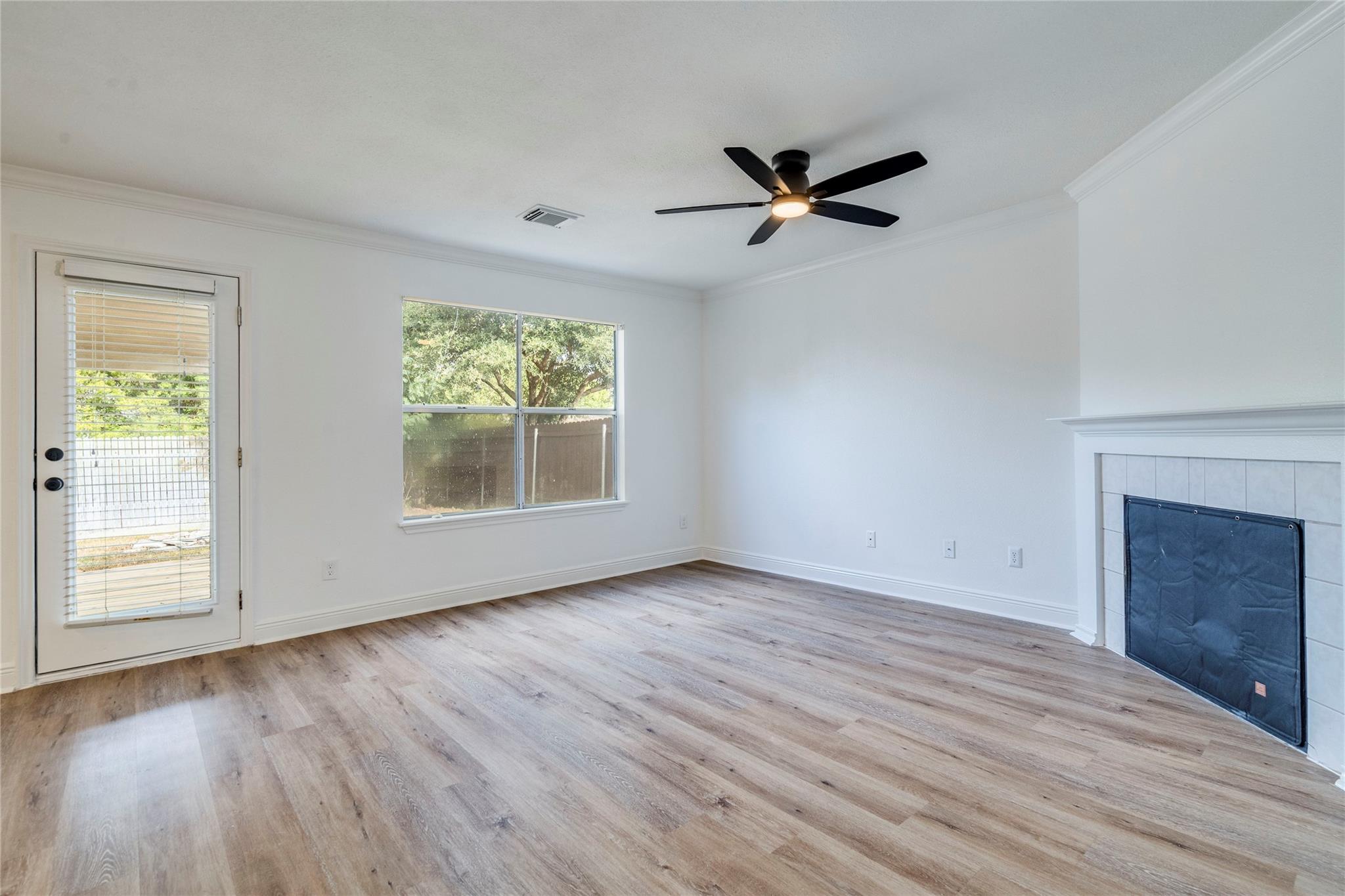 1106 Hughmont Dr Property Photo 1