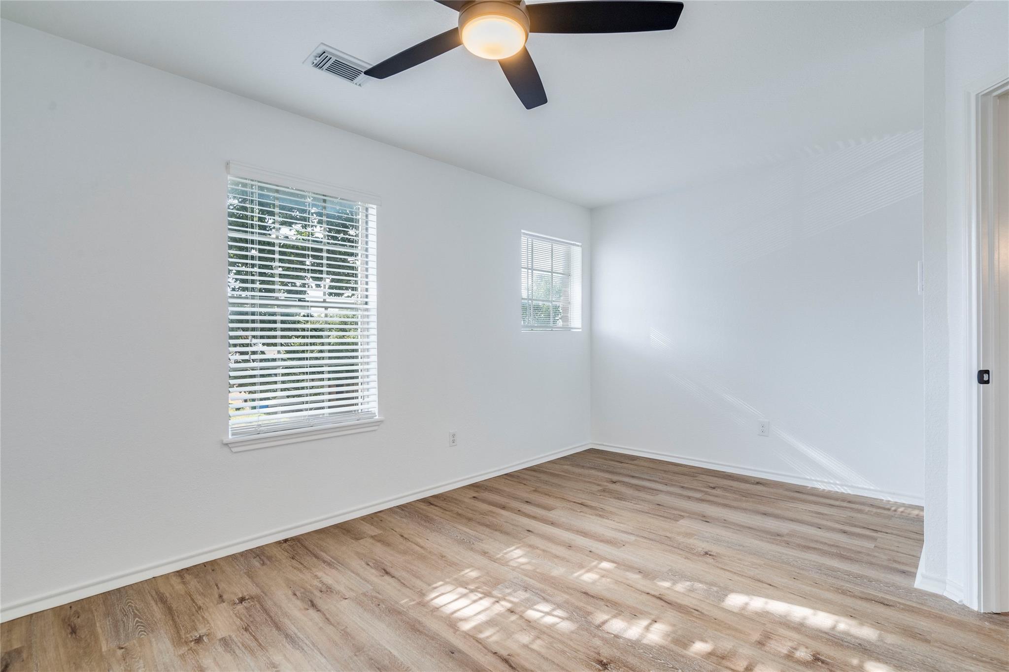 1106 Hughmont Dr Property Photo 18