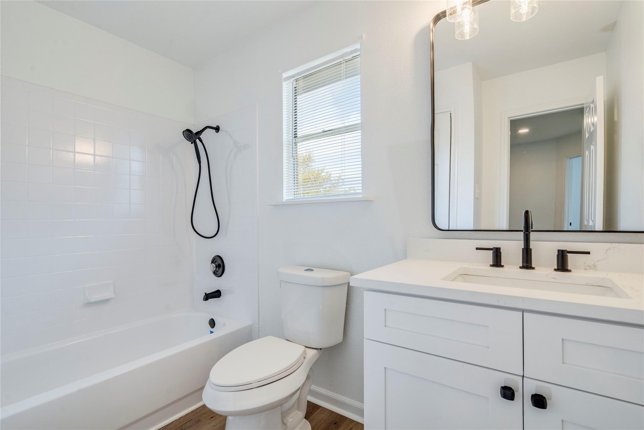 1106 Hughmont Dr Property Photo 22