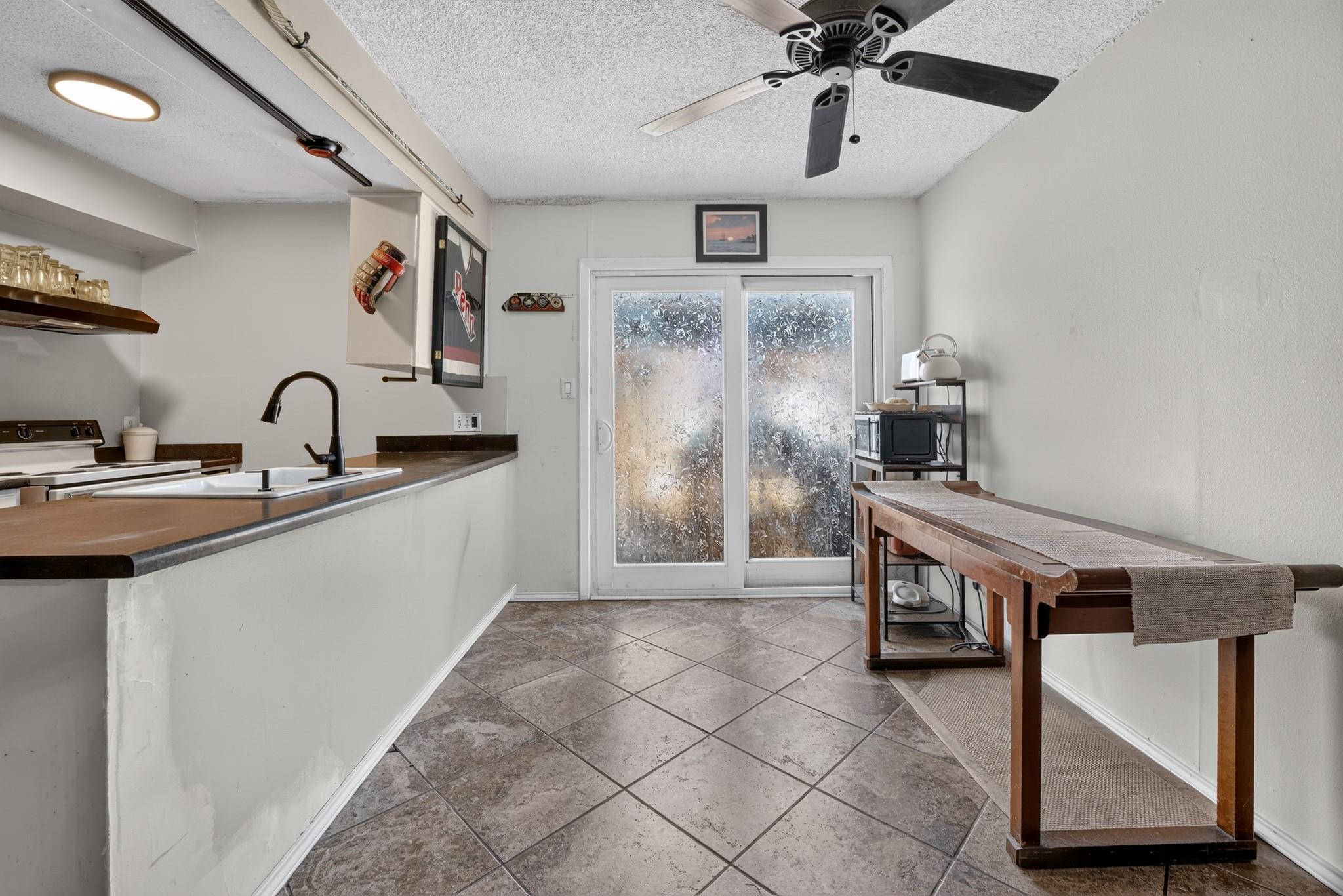 1628 Royal Hill Dr Property Photo 10