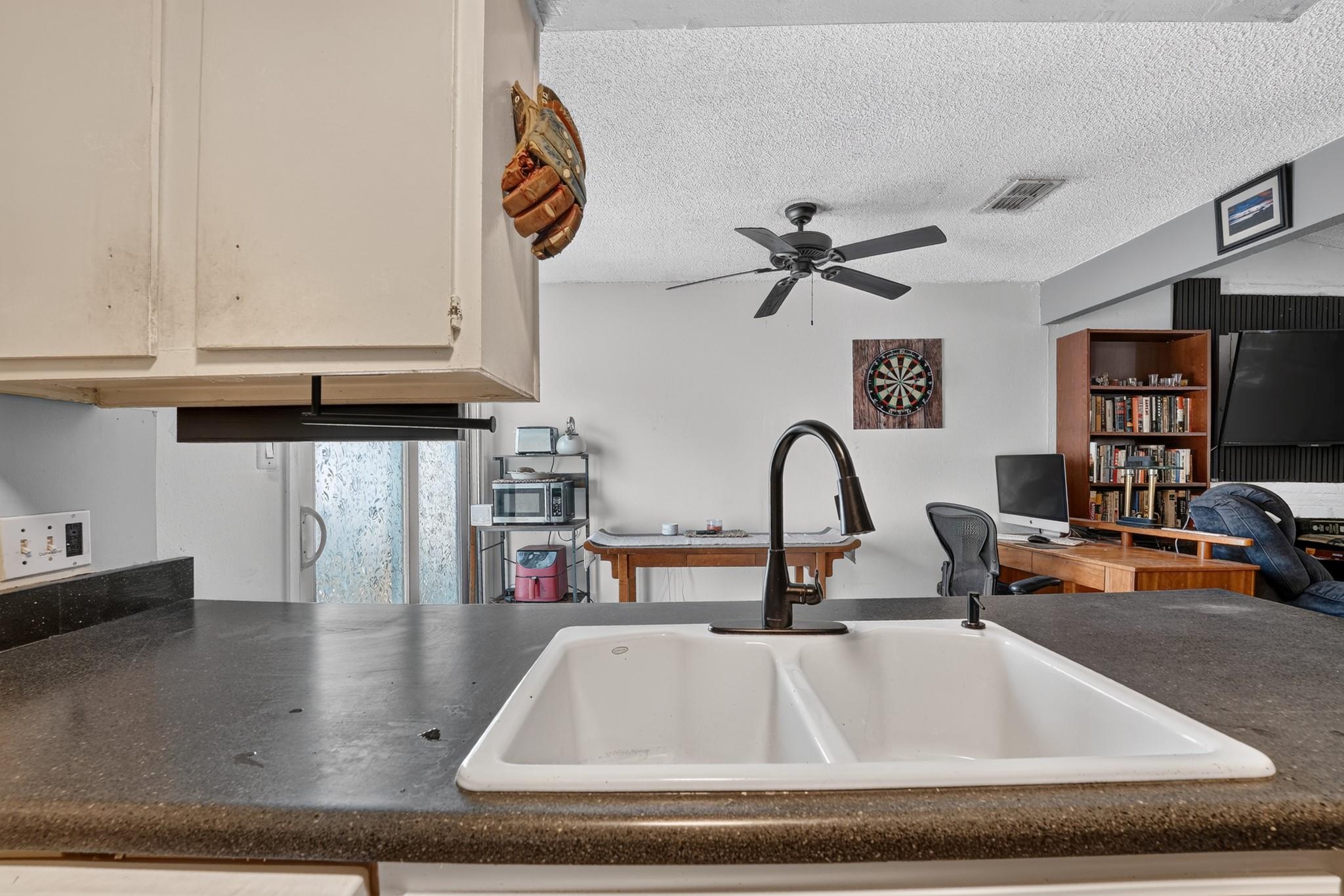 1628 Royal Hill Dr Property Photo 14