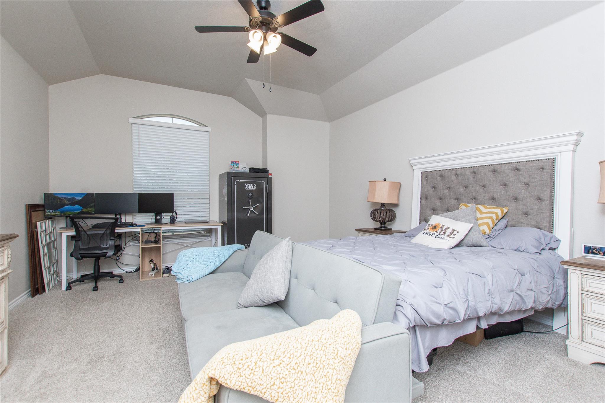 1756 Meadow Crest Dr Property Photo 20