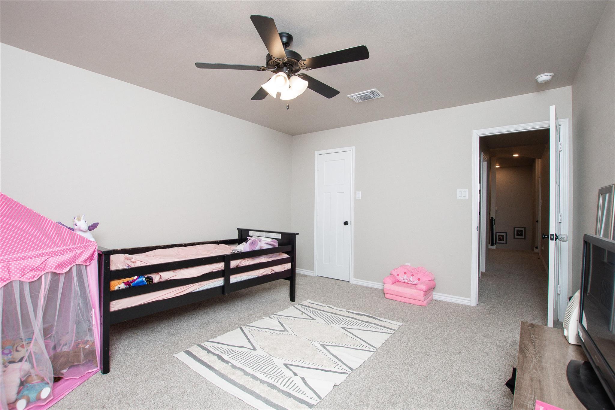 1756 Meadow Crest Dr Property Photo 23