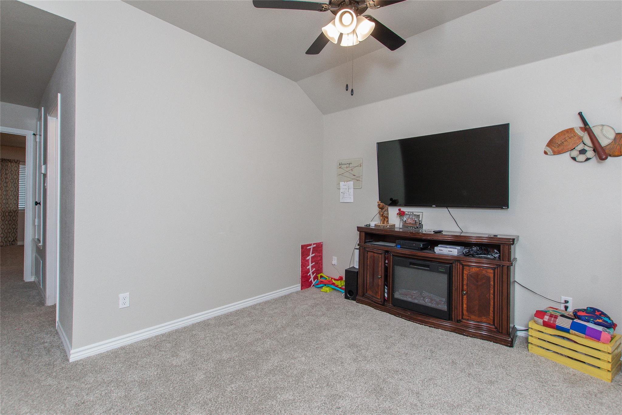 1756 Meadow Crest Dr Property Photo 29