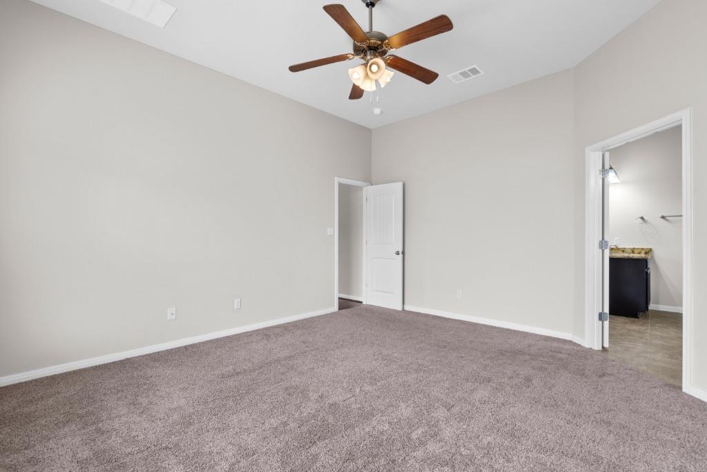 2923 Bluffstone Dr Property Photo 8