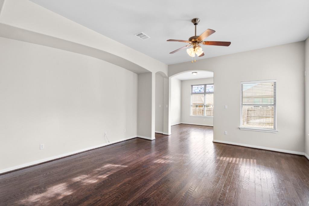 2923 Bluffstone Dr Property Photo 23