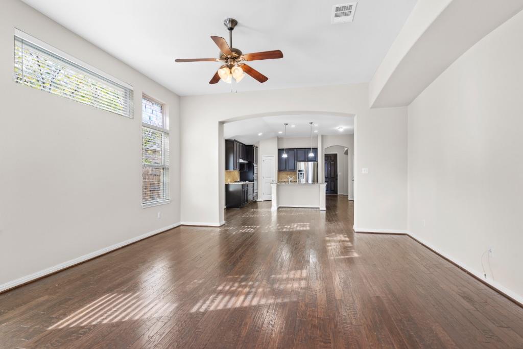 2923 Bluffstone Dr Property Photo 25