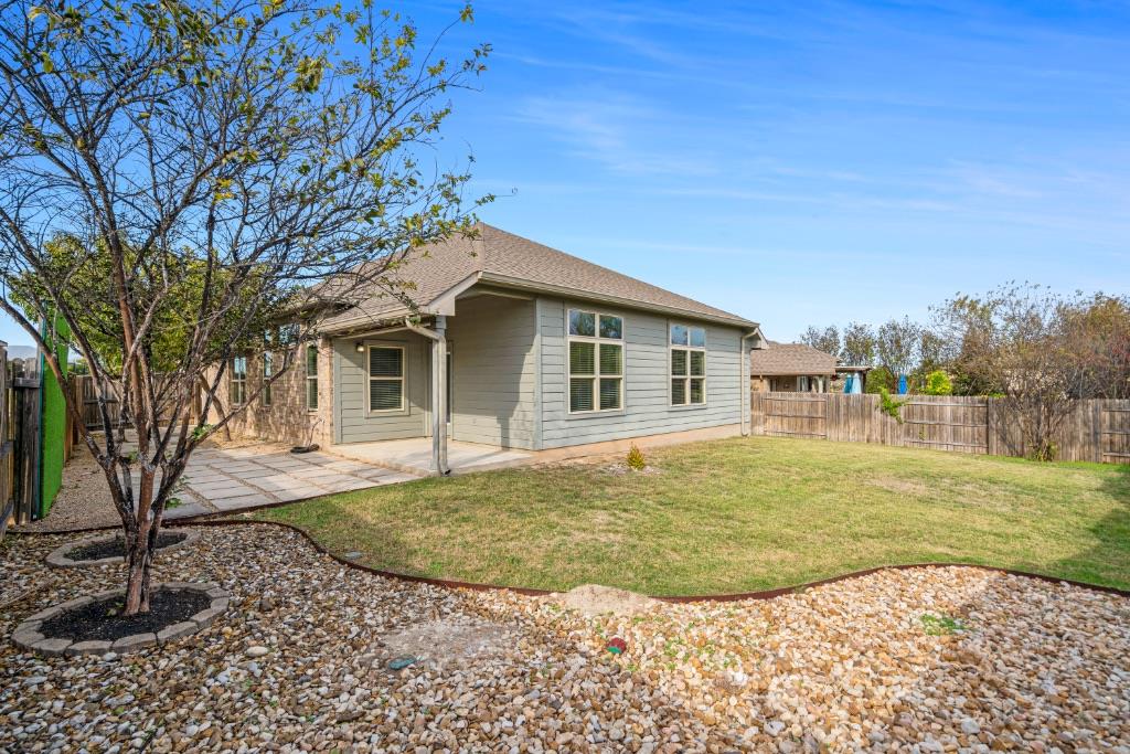 2923 Bluffstone Dr Property Photo 30