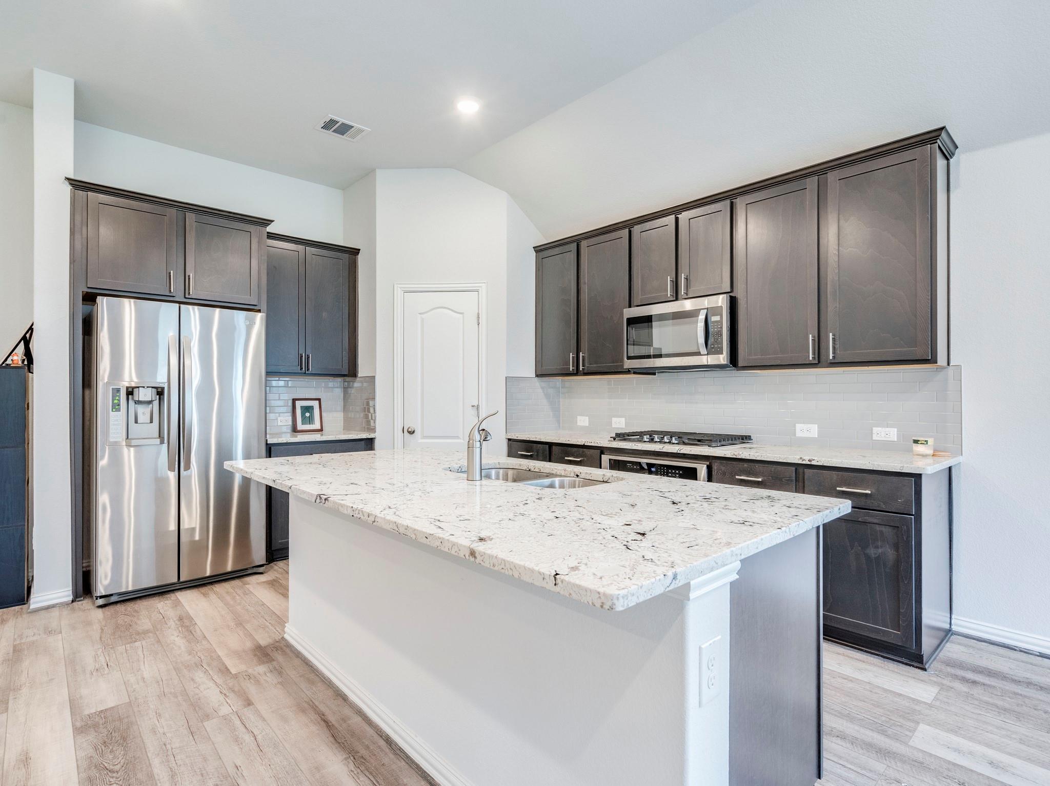 201 Oleander Loop Property Photo 9