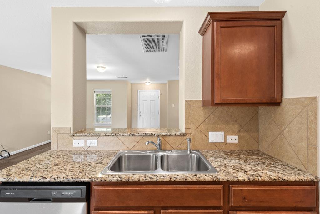 458 Nottingham Loop Property Photo 9