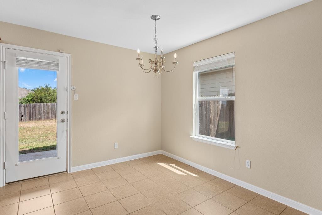 458 Nottingham Loop Property Photo 10