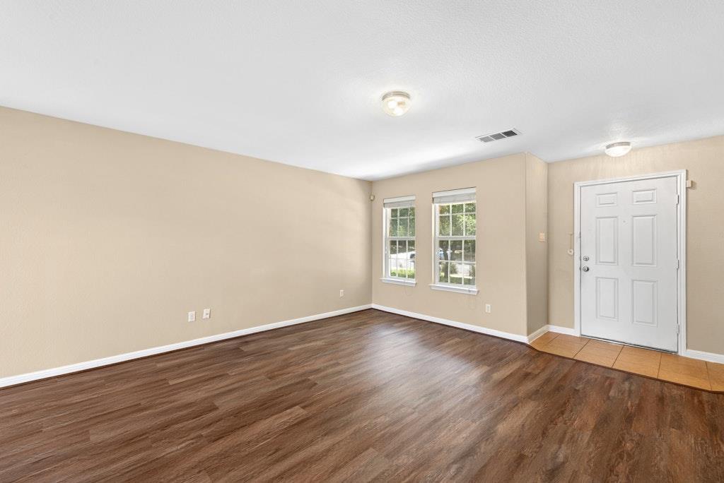 458 Nottingham Loop Property Photo 16