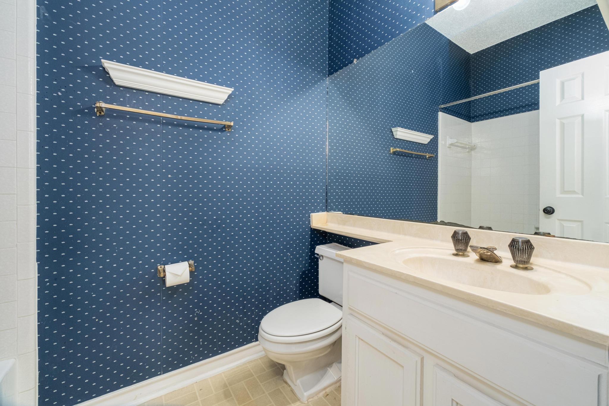 1404 Norwalk Ln #206 Property Photo 11
