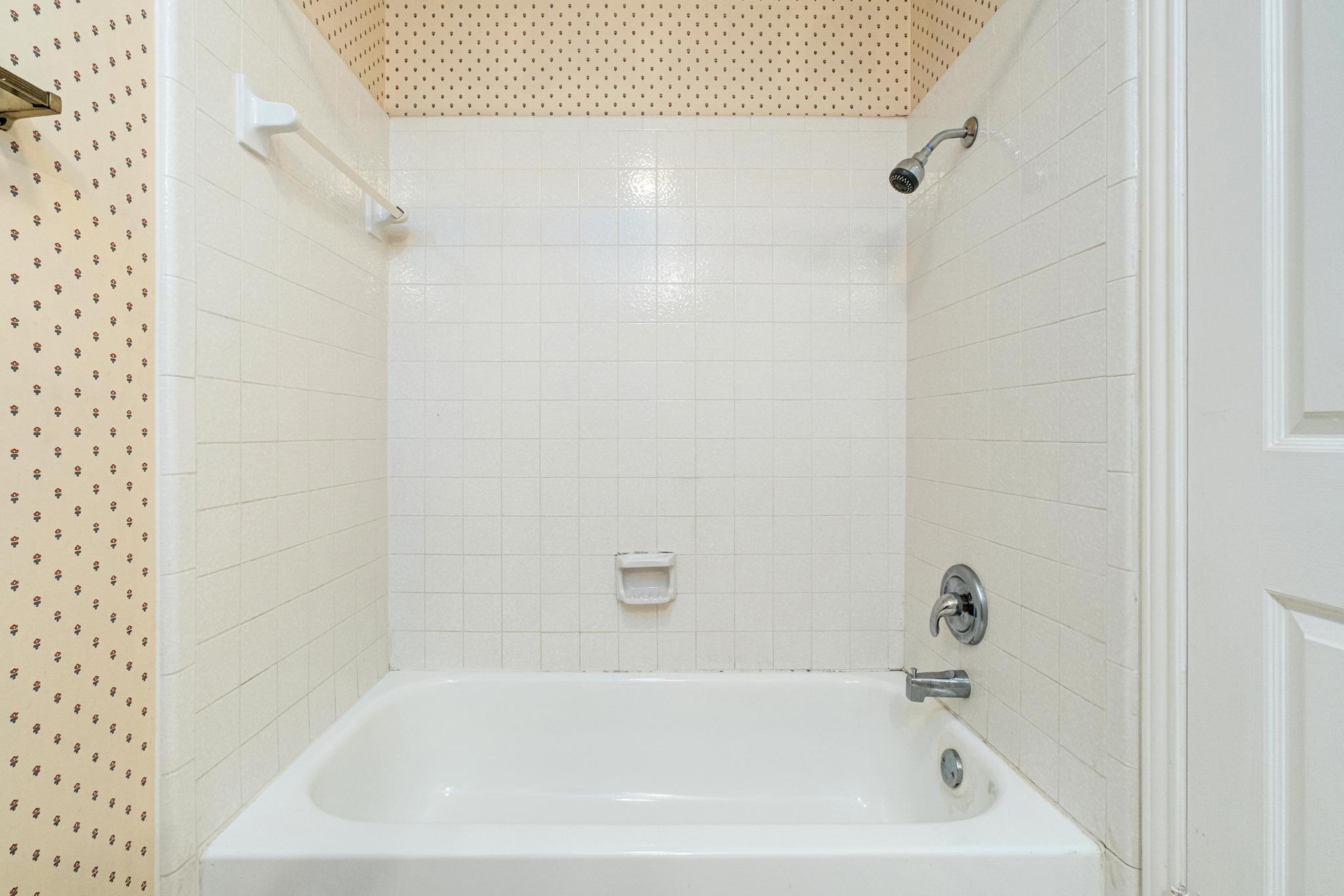 1404 Norwalk Ln #206 Property Photo 16