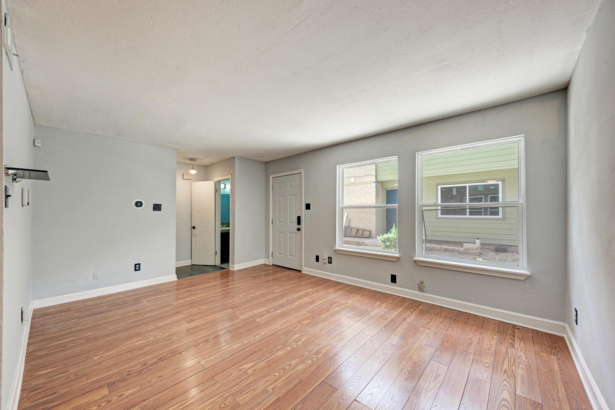 2124 Burton Dr #136 Property Photo 7