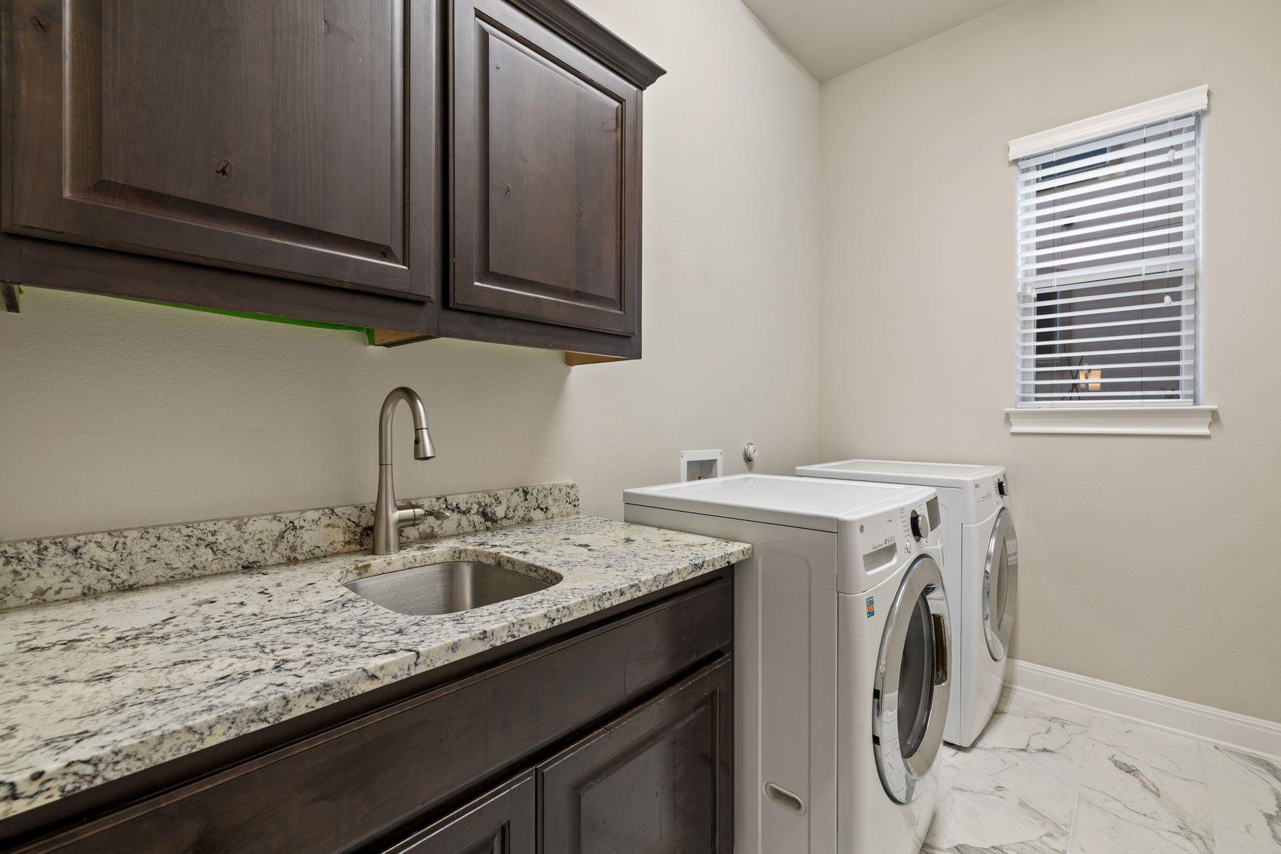 3417 Flat Iron Ct Property Photo 21