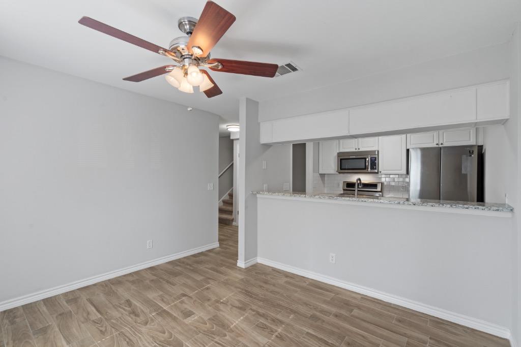 3326 Foster Ln Property Photo 5