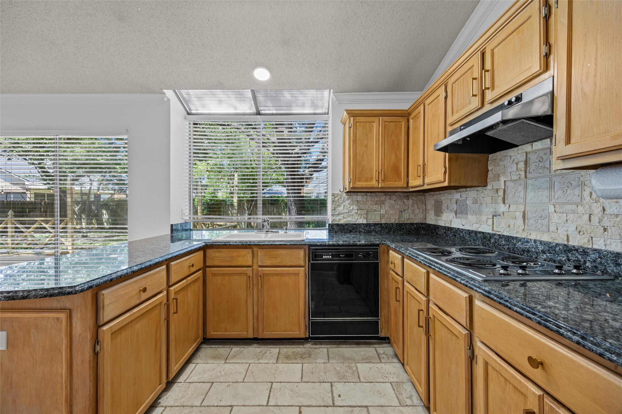 8417 Cornerwood Dr Property Photo 14