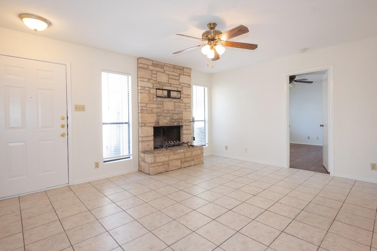 1108 Woodlief Trl Property Photo 5
