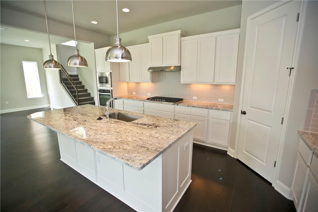 6709 Vitruvius Dr Property Photo 4