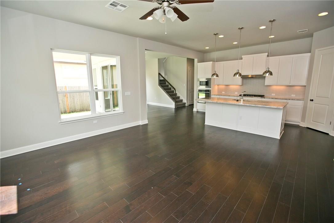 6709 Vitruvius Dr Property Photo 9