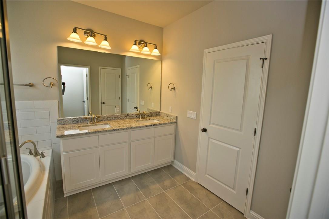 6709 Vitruvius Dr Property Photo 16