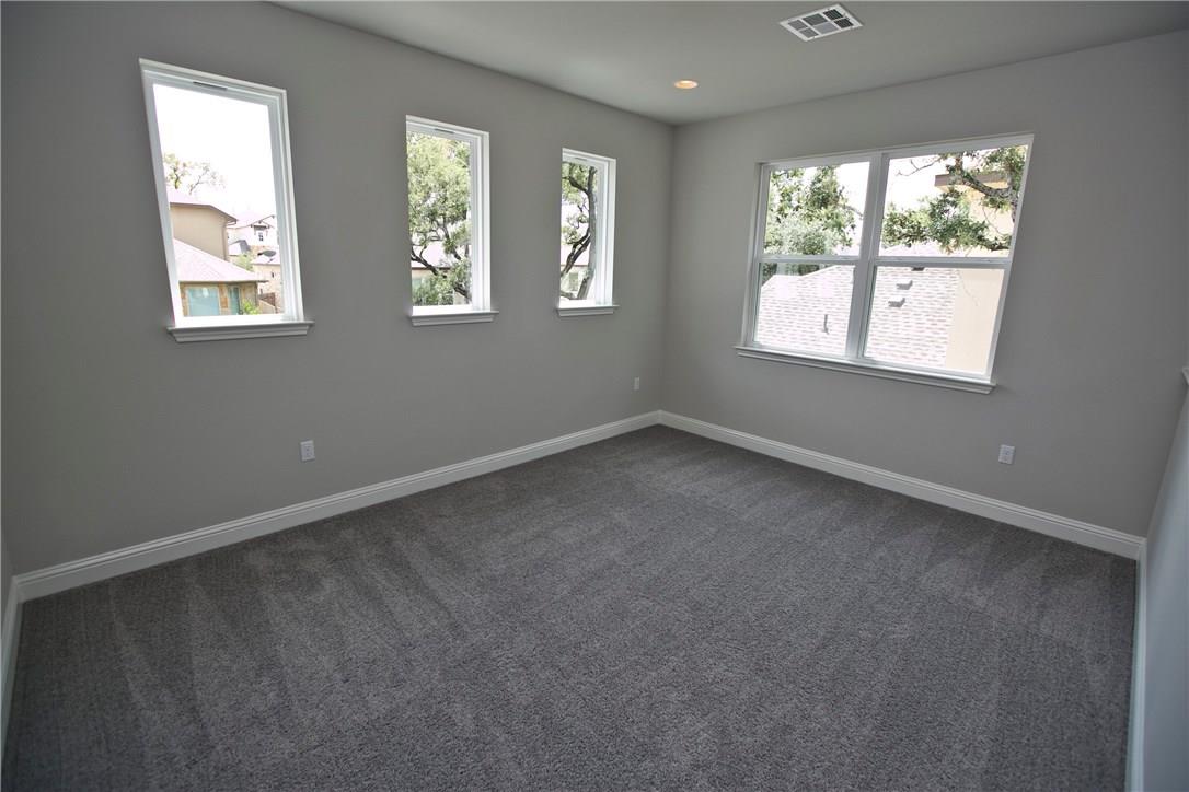 6709 Vitruvius Dr Property Photo 29