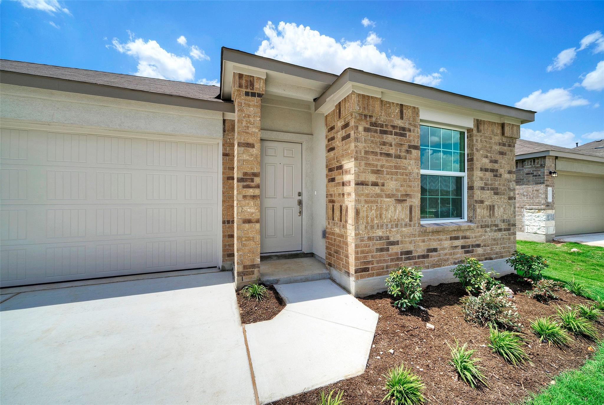108 Montego St Property Photo 3