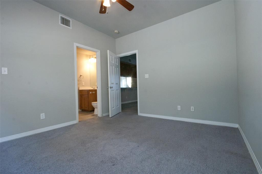 2410 Leon St #203 Property Photo 4