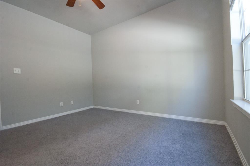 2410 Leon St #203 Property Photo 5